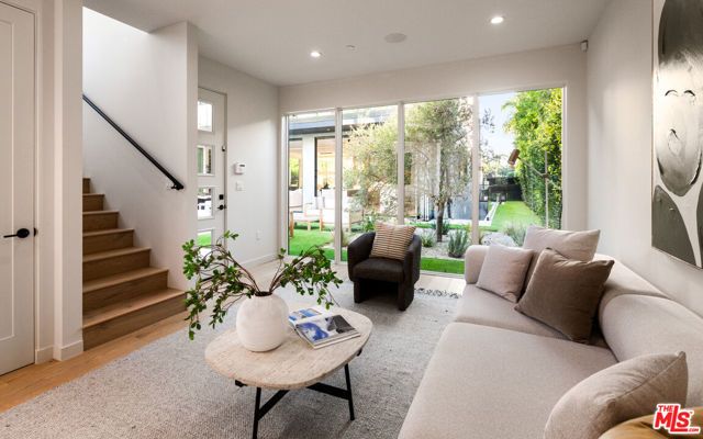 615 23rd Street, Santa Monica, CA 90402