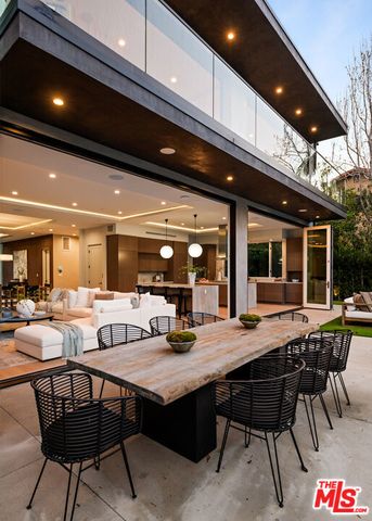 615 23rd Street, Santa Monica, CA 90402