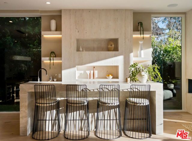 615 23rd Street, Santa Monica, CA 90402