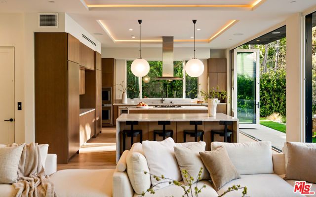 615 23rd Street, Santa Monica, CA 90402