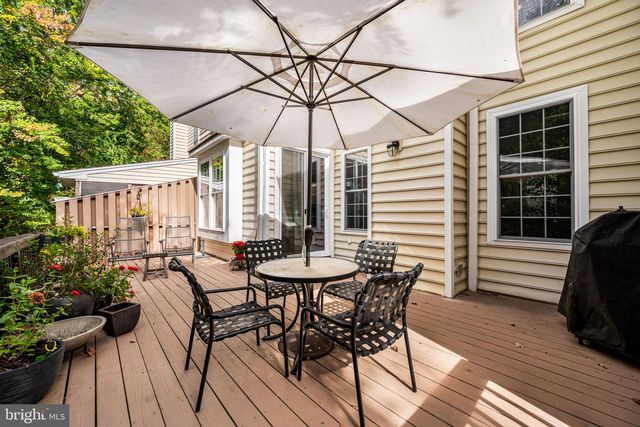 102 DUNDEE MILLS LN, Wallingford, PA 19086