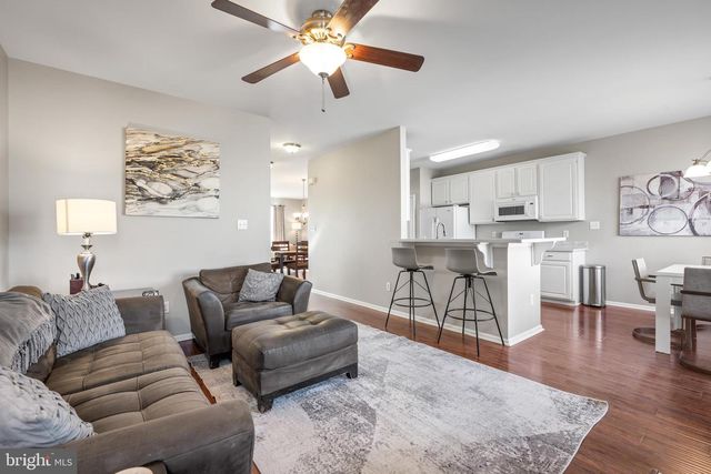 136 ACORN DR, Mount Royal, NJ 08061