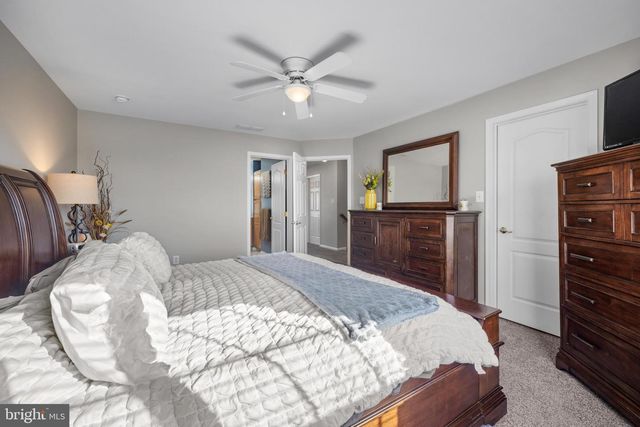 136 ACORN DR, Mount Royal, NJ 08061