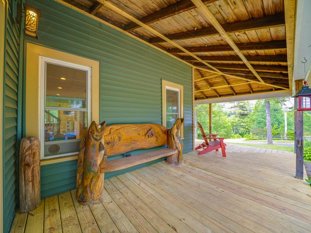 11 N Point Road, Long Lake, NY 12847