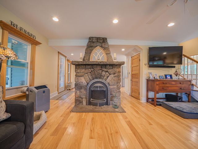 11 N Point Road, Long Lake, NY 12847