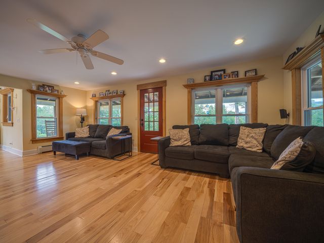 11 N Point Road, Long Lake, NY 12847