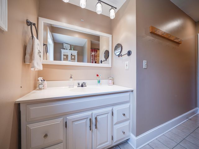 11 N Point Road, Long Lake, NY 12847