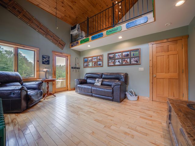 11 N Point Road, Long Lake, NY 12847