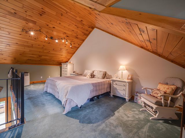 11 N Point Road, Long Lake, NY 12847