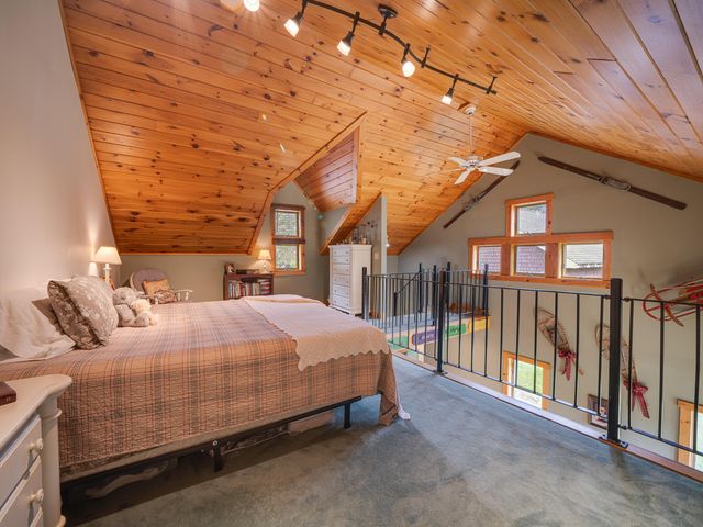 11 N Point Road, Long Lake, NY 12847