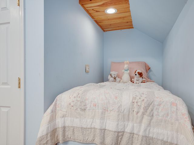 11 N Point Road, Long Lake, NY 12847