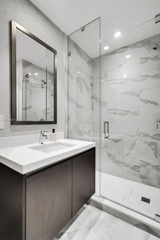 851 NE 1st Ave 4009 + Cabana 15, Miami, FL 33132