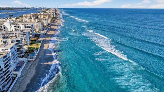 3590 S Ocean Boulevard 104, South Palm Beach, FL 33480