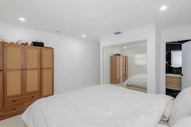 825 Argonaut Isle, Dania Beach, FL 33004