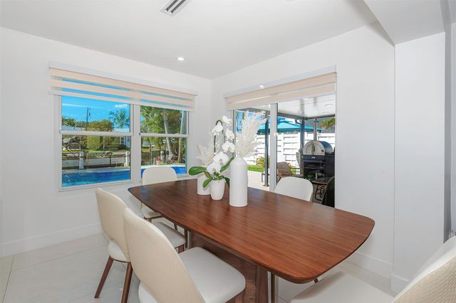 825 Argonaut Isle, Dania Beach, FL 33004