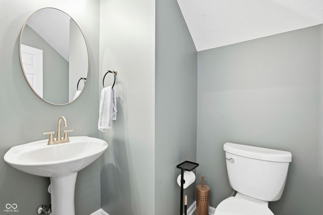 2925 Bolton Square Boulevard, Indianapolis, IN 46222