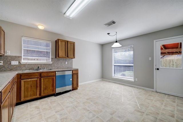 29119 Fox Fountain Lane, Spring, TX 77386