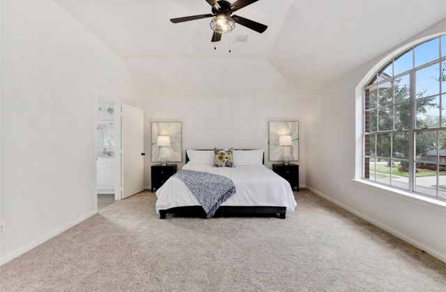 15615 Copano Bay Drive, Sugar Land, TX 77498