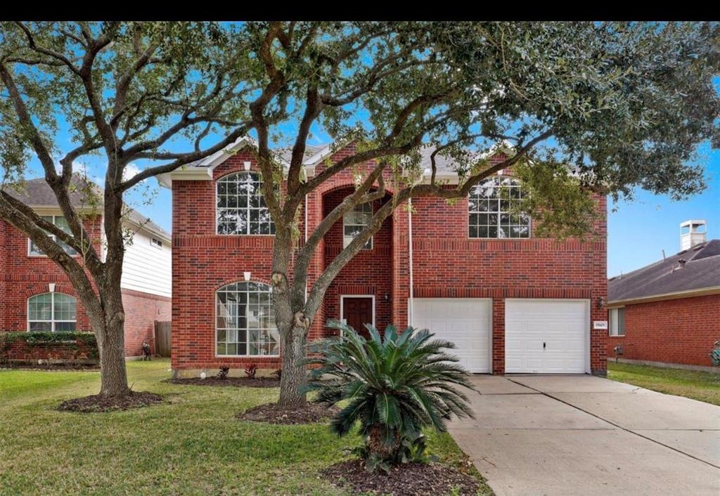 15615 Copano Bay Drive, Sugar Land, TX 77498