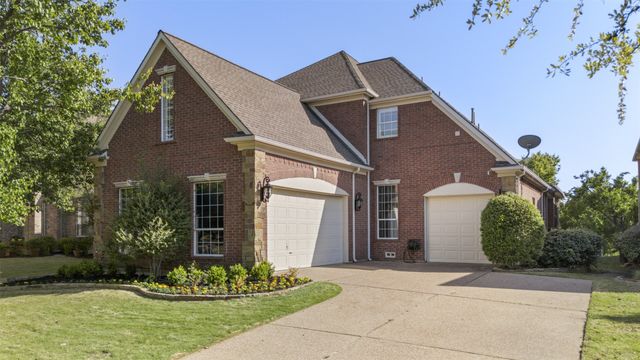2070 Azalea Trail, Irving, TX 75063