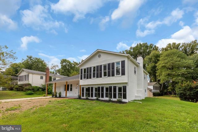2329 BLUE VALLEY DR, Silver Spring, MD 20904