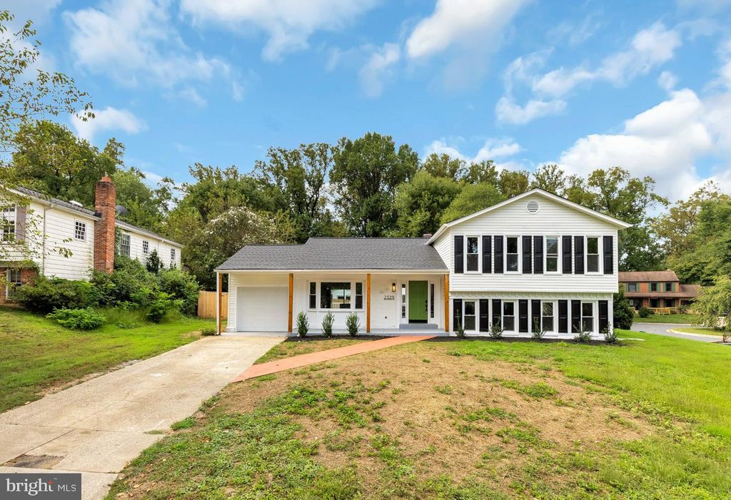 2329 BLUE VALLEY DR, Silver Spring, MD 20904