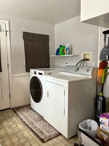 1309 Shootflying Hill Rd, Barnstable, MA 02632