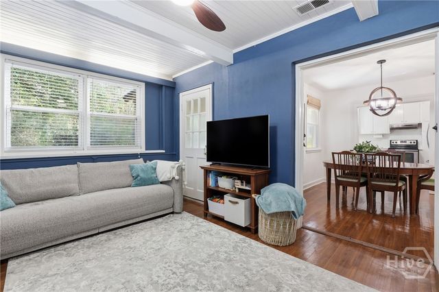 9 Colonel Estill Avenue, Savannah, GA 31406