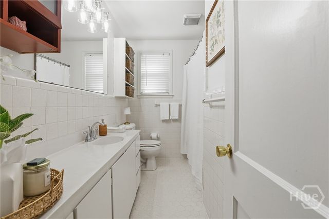 9 Colonel Estill Avenue, Savannah, GA 31406