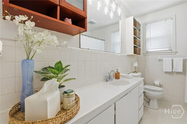 9 Colonel Estill Avenue, Savannah, GA 31406