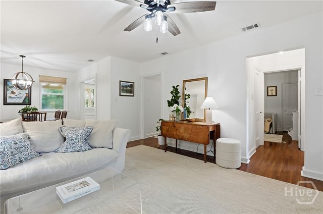 9 Colonel Estill Avenue, Savannah, GA 31406