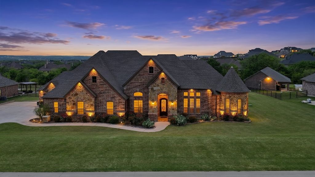 12408 Villa Milano Drive, Fort Worth, TX 76126