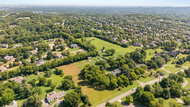 9018 Old Smyrna Rd, Brentwood, TN 37027