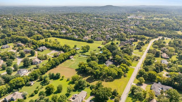 9018 Old Smyrna Rd, Brentwood, TN 37027
