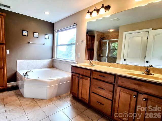 3181 Helmsley Court, Concord, NC 28027