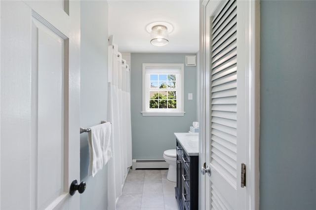 106 Fales Road, Bristol, RI 02809