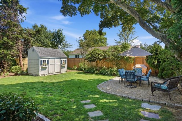 106 Fales Road, Bristol, RI 02809