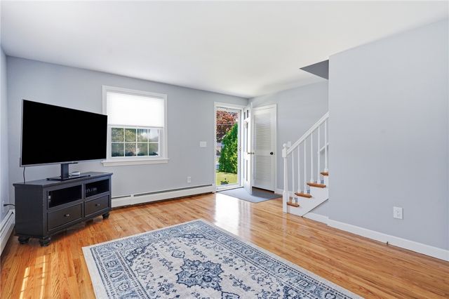 106 Fales Road, Bristol, RI 02809