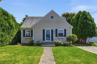 106 Fales Road, Bristol, RI 02809