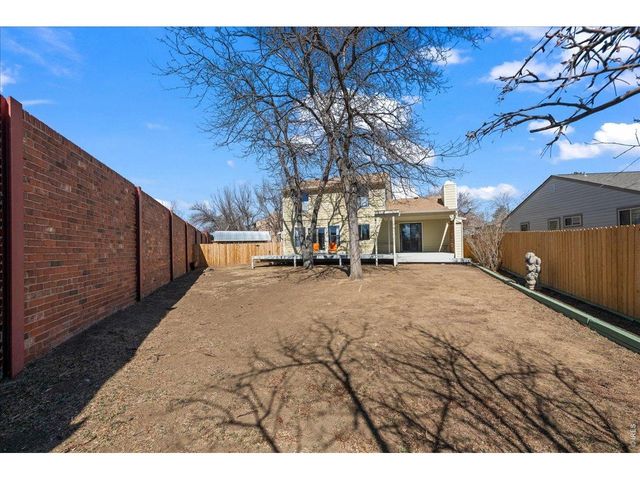 1006 Sunburst Ct, Lafayette, CO 80026