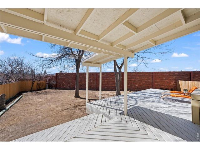 1006 Sunburst Ct, Lafayette, CO 80026