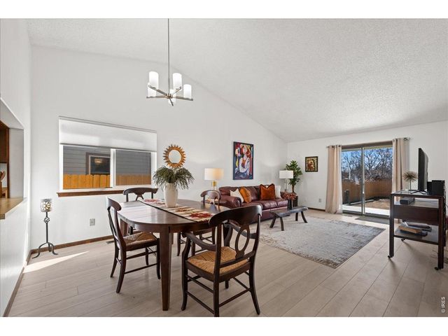 1006 Sunburst Ct, Lafayette, CO 80026