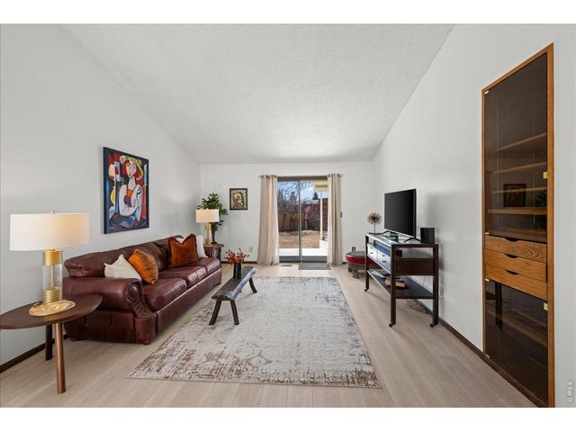 1006 Sunburst Ct, Lafayette, CO 80026