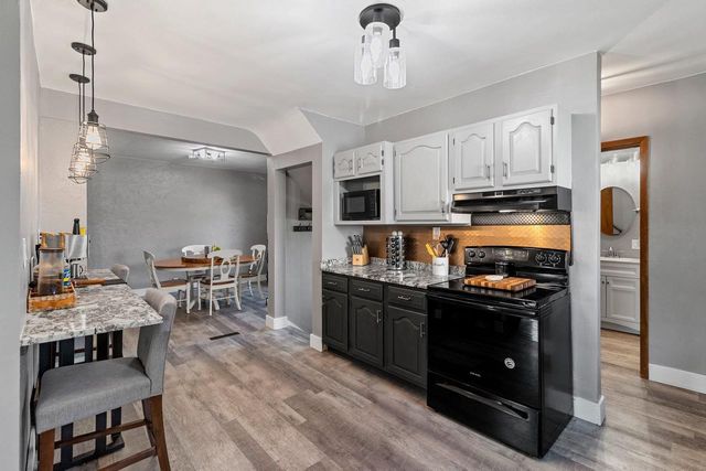 722 E KIMBERLY AVENUE, Kimberly, WI 54136