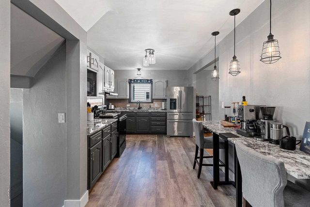 722 E KIMBERLY AVENUE, Kimberly, WI 54136