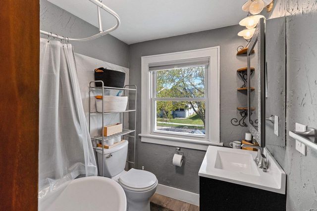 722 E KIMBERLY AVENUE, Kimberly, WI 54136