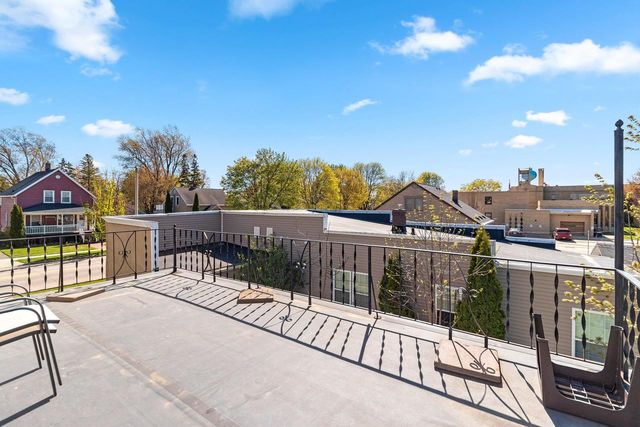 722 E KIMBERLY AVENUE, Kimberly, WI 54136