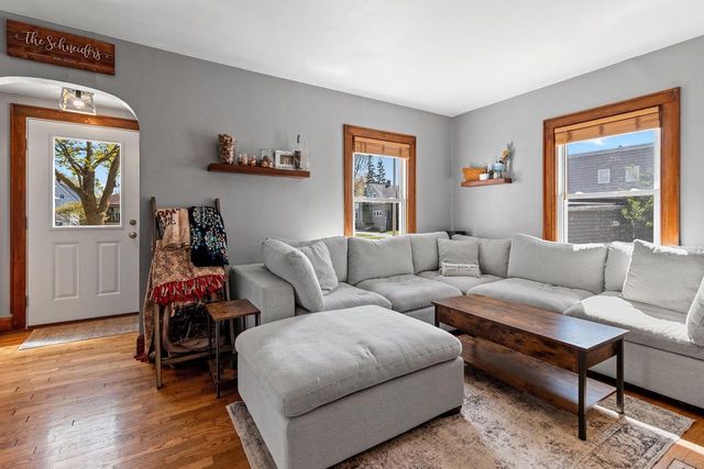 722 E KIMBERLY AVENUE, Kimberly, WI 54136