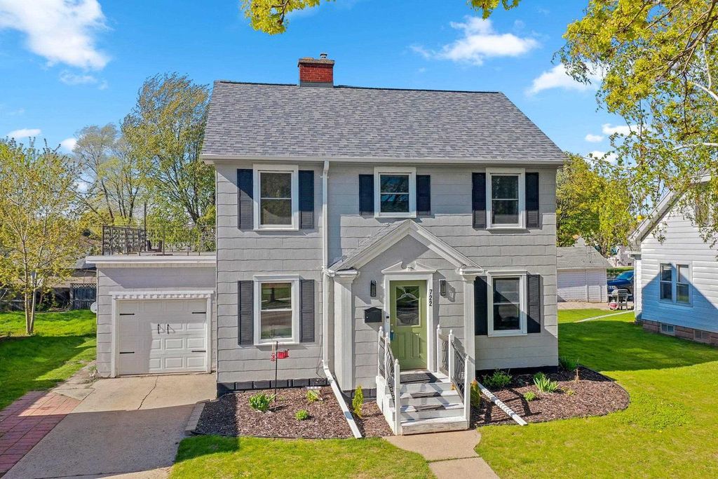 722 E KIMBERLY AVENUE, Kimberly, WI 54136