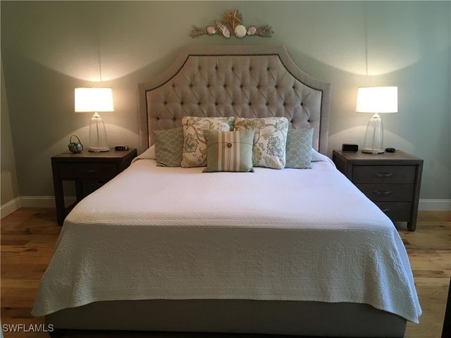 4695 Winged Foot CT 1, Naples, FL 34112